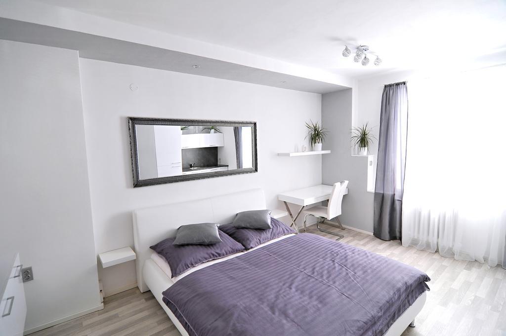 Avax Apartment Ліберець Екстер'єр фото