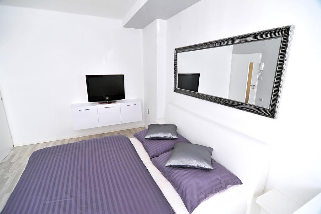 Avax Apartment Ліберець Екстер'єр фото