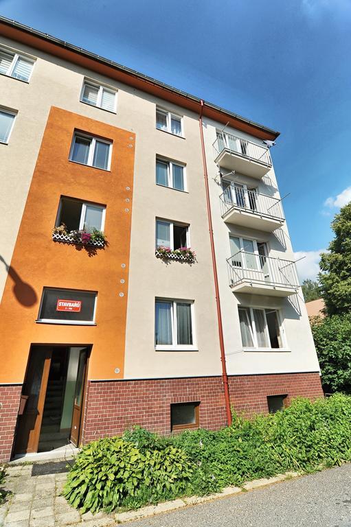 Avax Apartment Ліберець Екстер'єр фото